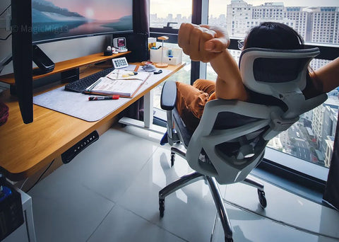 ergonomic chair Using a footrest